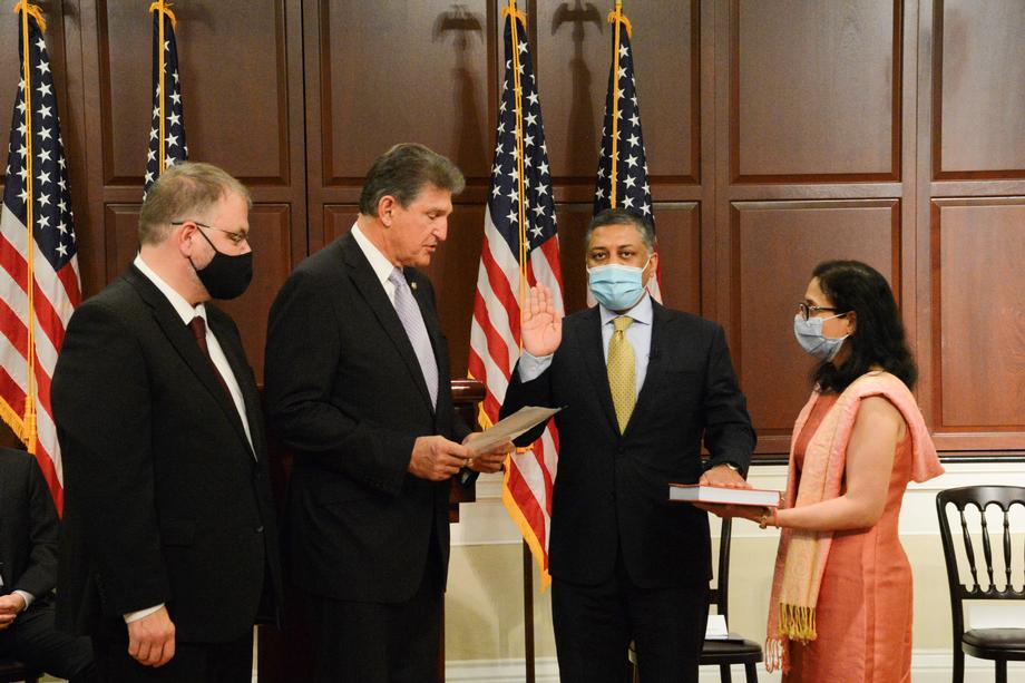 Manchin Delivers Oath Of Office To Dr. Gupta, ONDCP Director