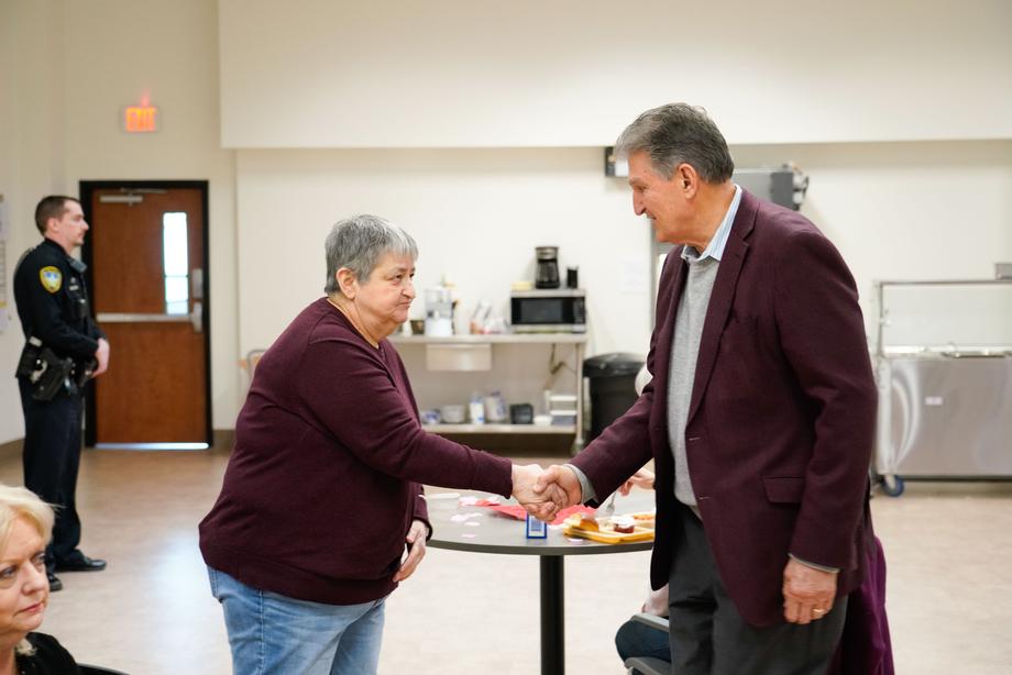 Manchin Visits Kanawha Valley Senior Services As Part Of Serving Our Seniors Statewide Tour
