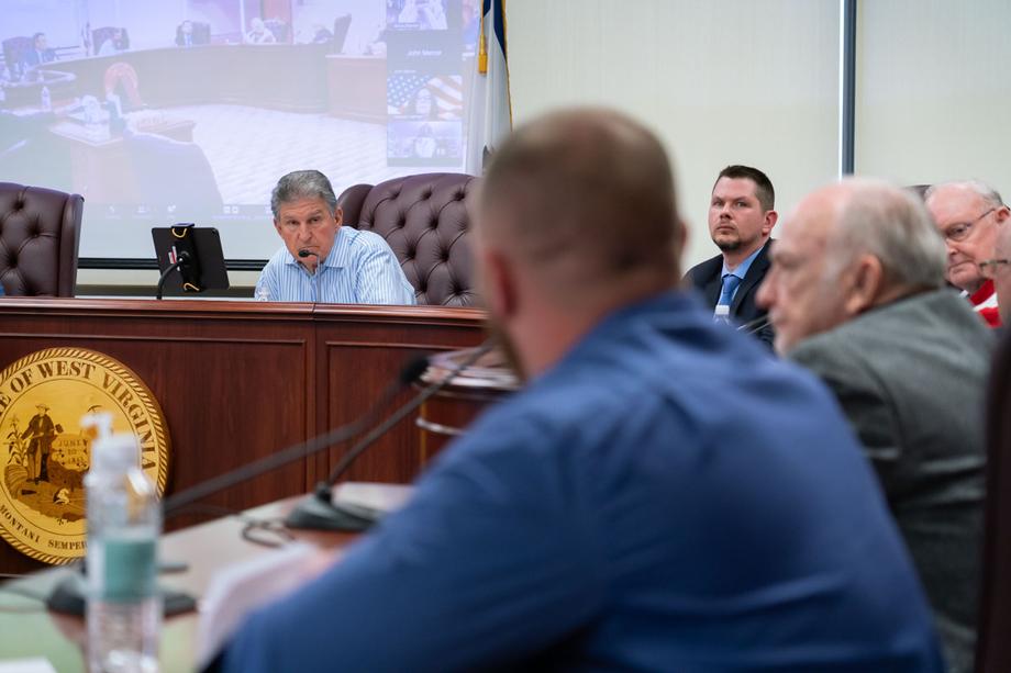 Manchin Holds Listening Session On West Virginia Veterans' Concerns