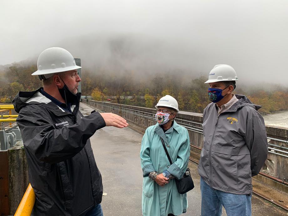 Sen. Manchin Visits Hawks Nest Dam, Tunnel