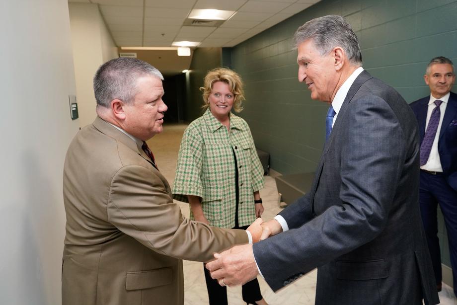 Manchin Delivers Keynote Speech at Huntington Regional Chamber of Commerce Annual Dinner