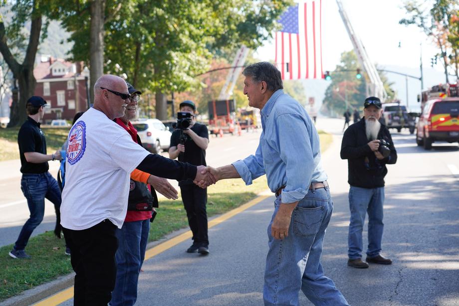 Manchin Joins 8th Annual Ride For Fallen Service Heroes