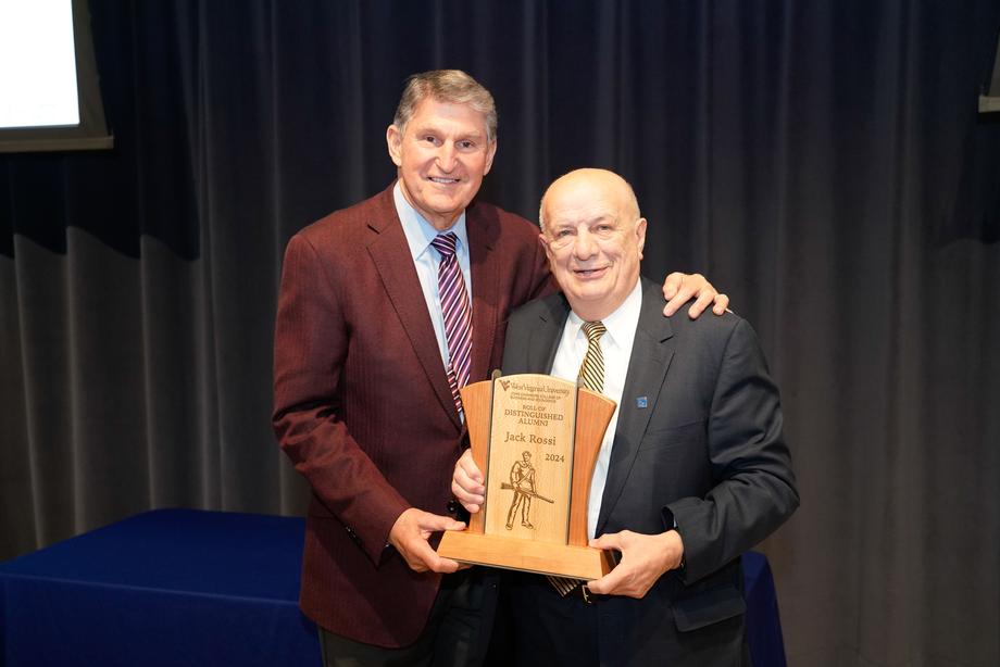 Manchin Attends WVU John Chambers College Of Business And Economics Honors Ceremony